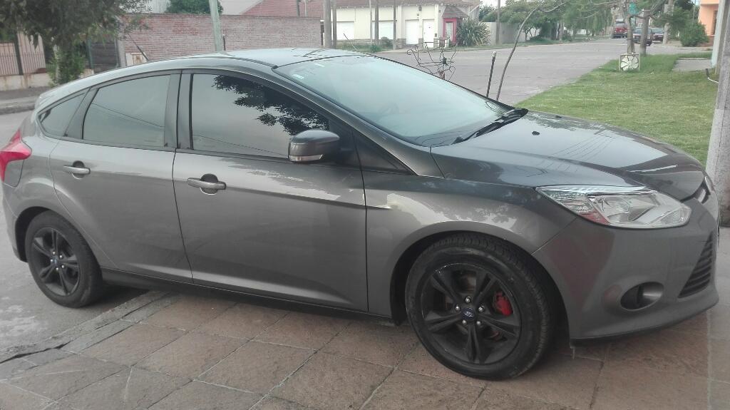 Impecable Ford Focus. Particular