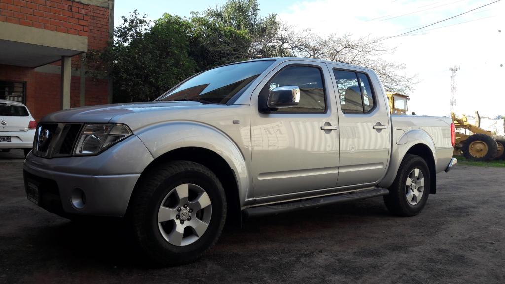 Vendo camioneta Nissan Frontier 4x4 automatica