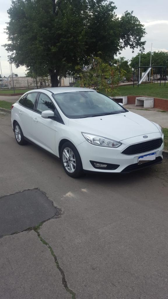 Ford Focus S 4p  Km.