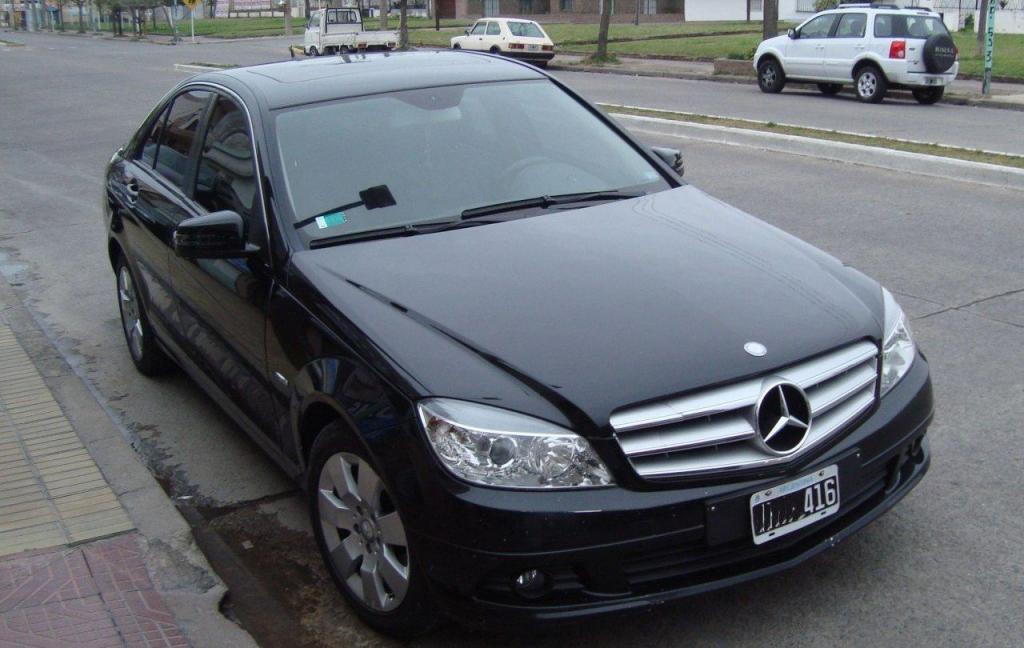 Mercedes Benz Clase C C200 Cgi Blu. 