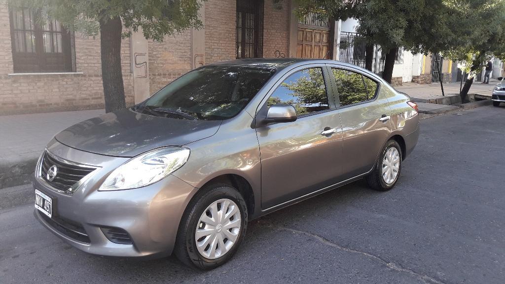 Nissan Versa Full  Nuevo Permuto