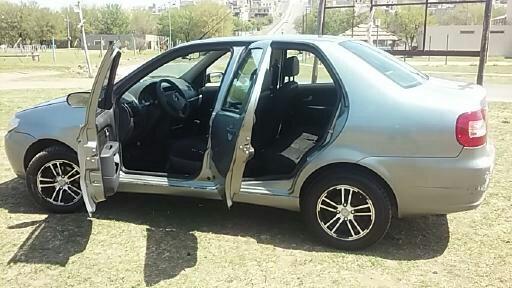 VENDO FIAT SIENA V Con GAS