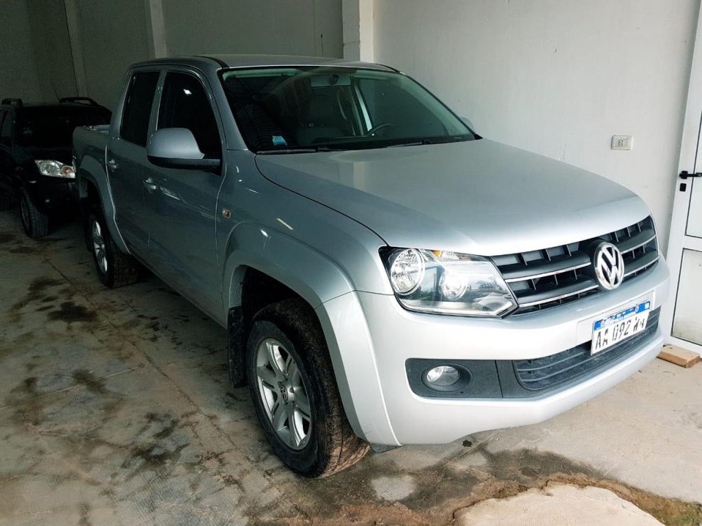 Vw Amarok Trendline Md  Km