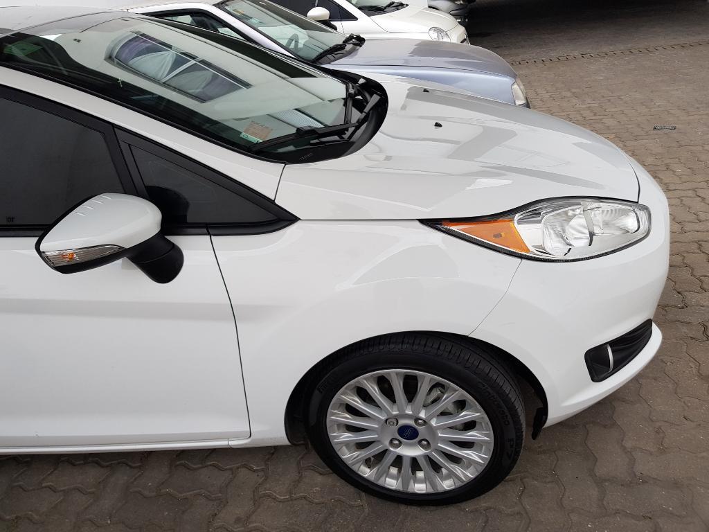 Ford Fiesta Kinectik 120cv Se Plus