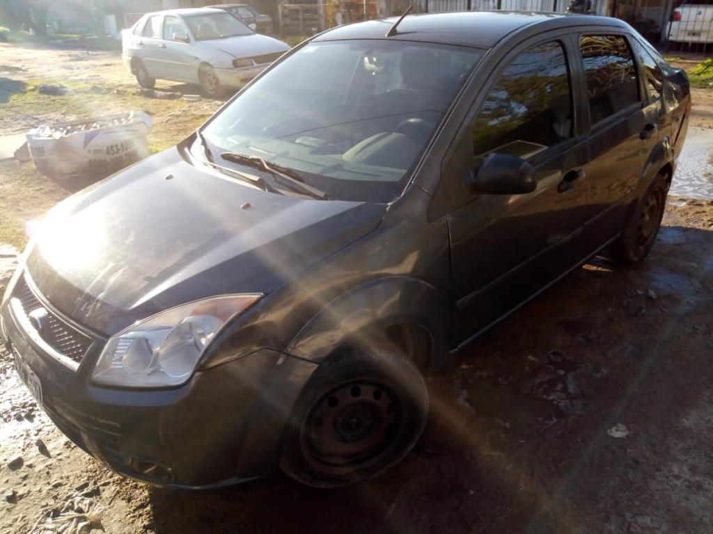 Ford Fiesta Max 