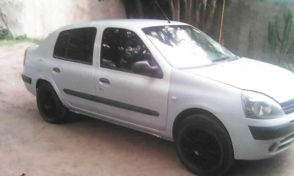 Vendo Clio 2 Modelo 