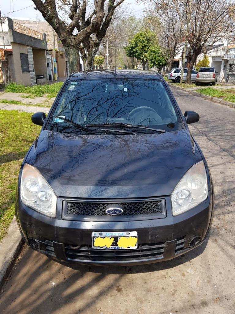 Vendo Ford Fiesta  Gnc