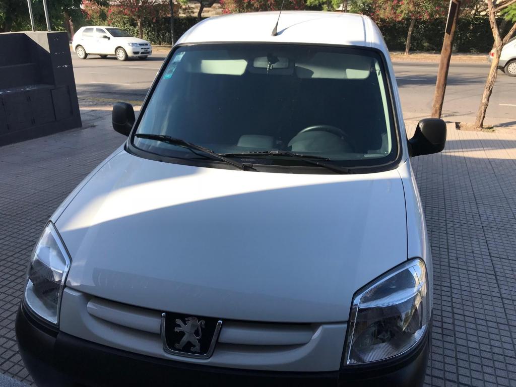 vendo Peugeot Partner  con Gnc Full Conford