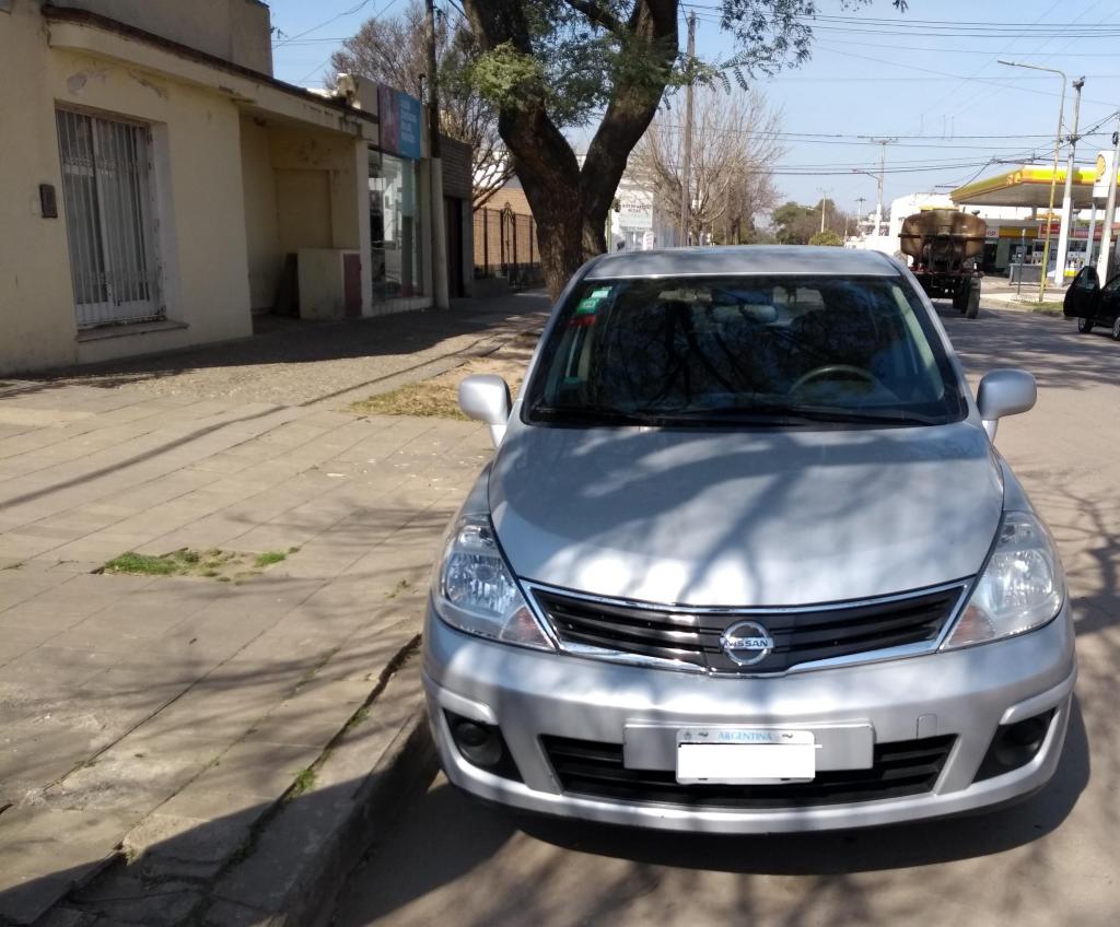 NISSAN TIIDA  Kms.