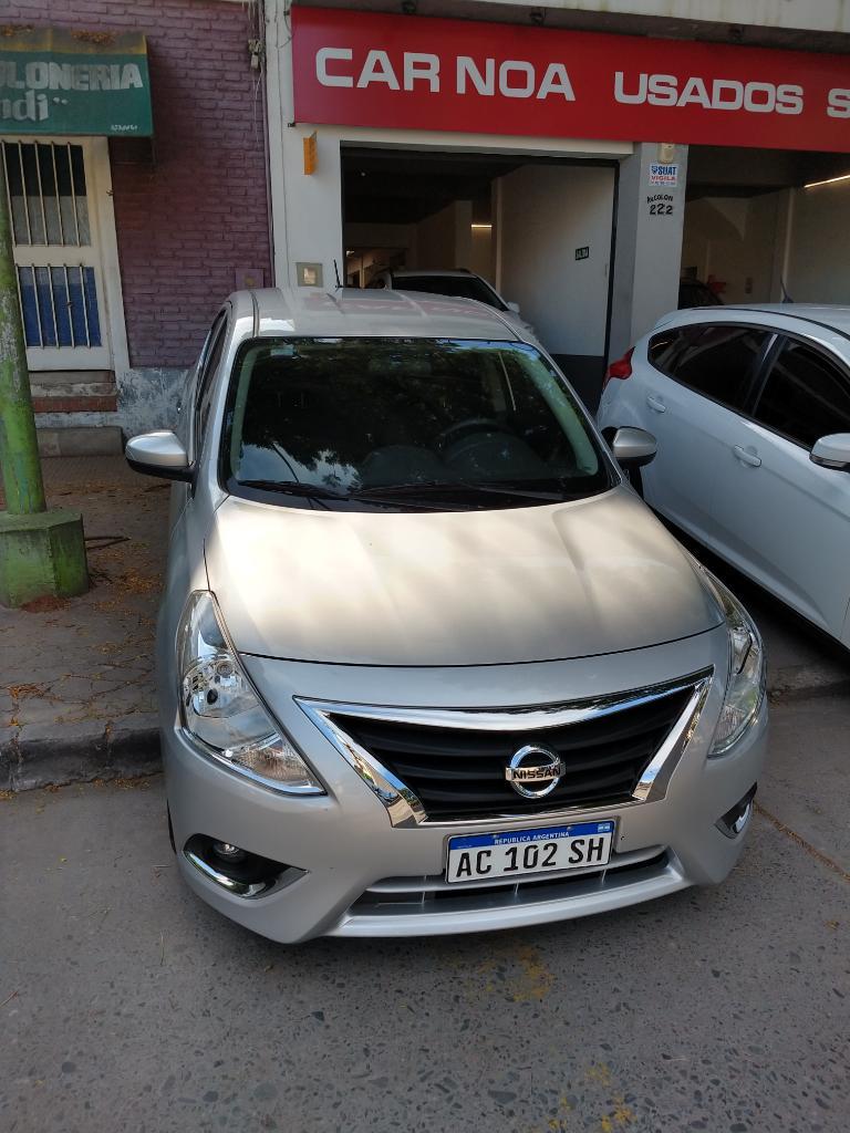 Nissan Versa  Km Recibo Auto