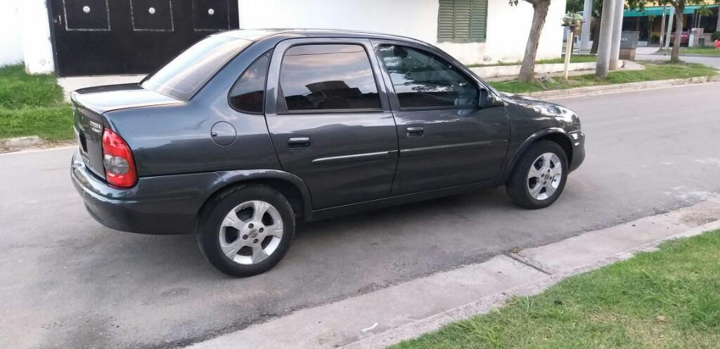 Vendo Corsa Nafta. 1.6 Modelo 