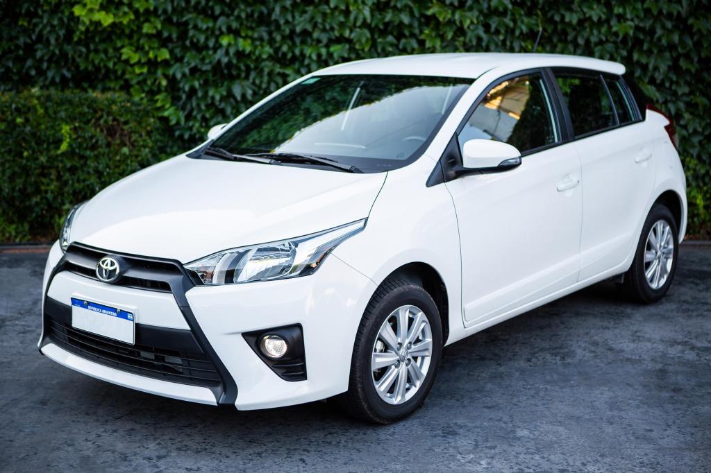 Toyota Yaris S CVT kms [IMPECABLE]