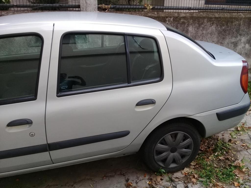 Venta de auto Clio 2