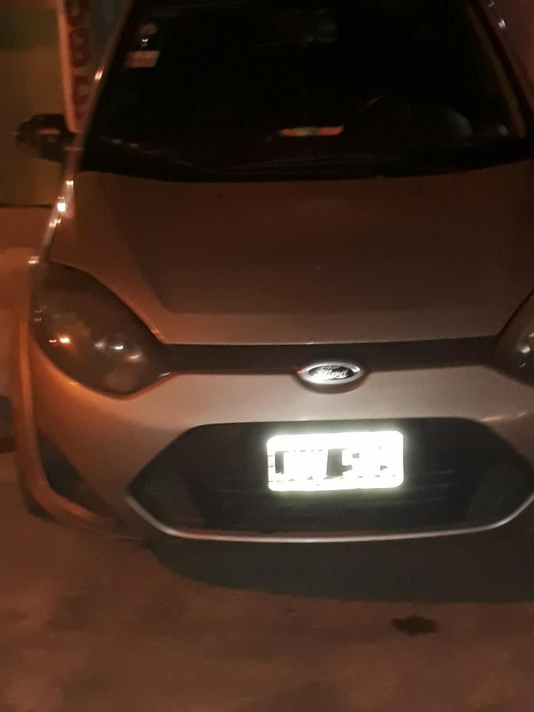 Ford Fiesta Max 