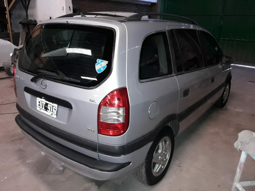 Vendo Chevrolet Zafira '05 7 Asientos