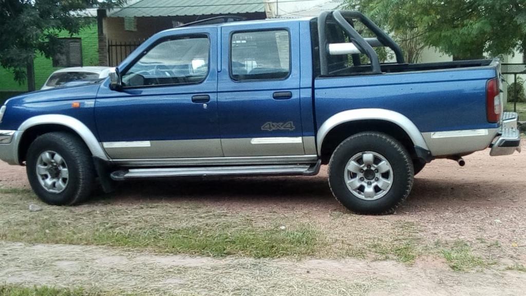 Vendo Nissan