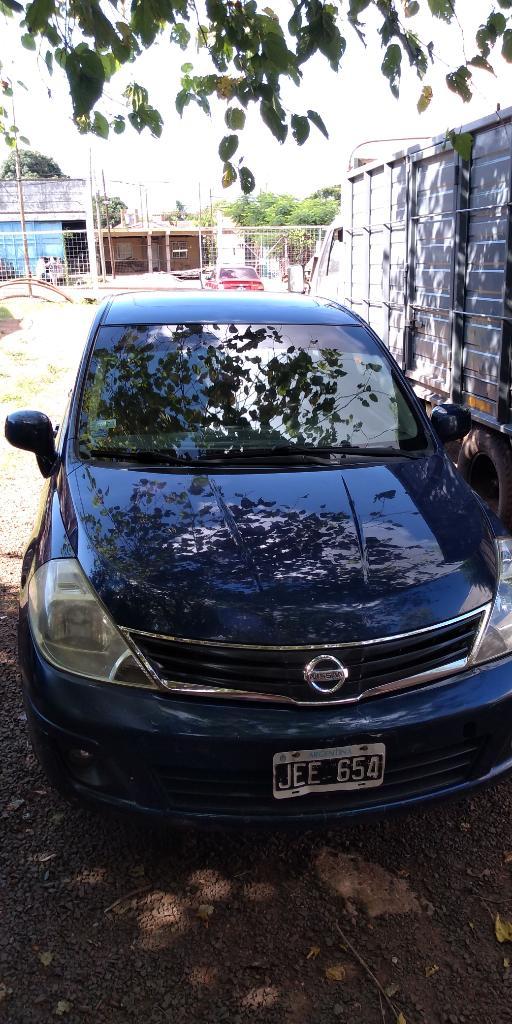 Vendo Permuto Nissan en Buen Estado