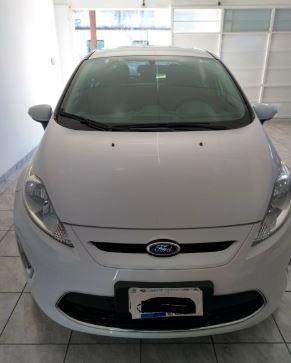 FORD FIESTA TITANIUM 