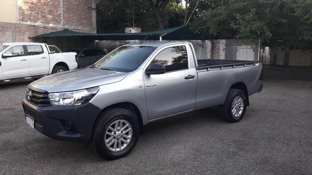 Toyota Hilux Cab. Simple  Financio