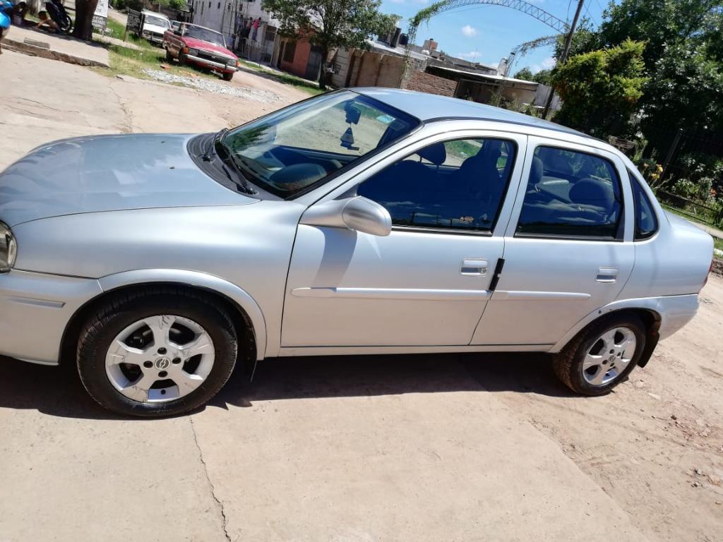 Vendo Chevrolet Corsa Classic  Full