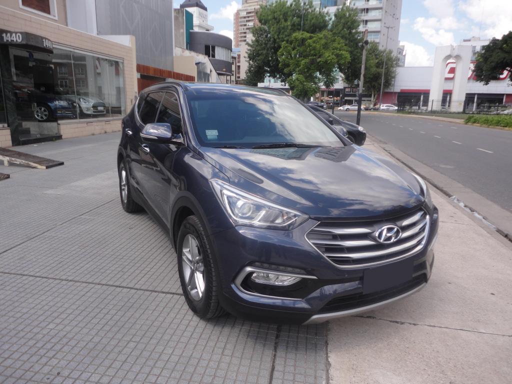 HYUNDAI SANTA FE 2.4 PREMIUM 6 A/T 4WD 7 ASIENT