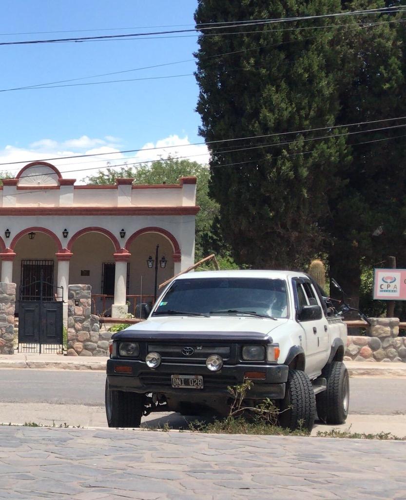 Toyota Hilux Dlx 4X