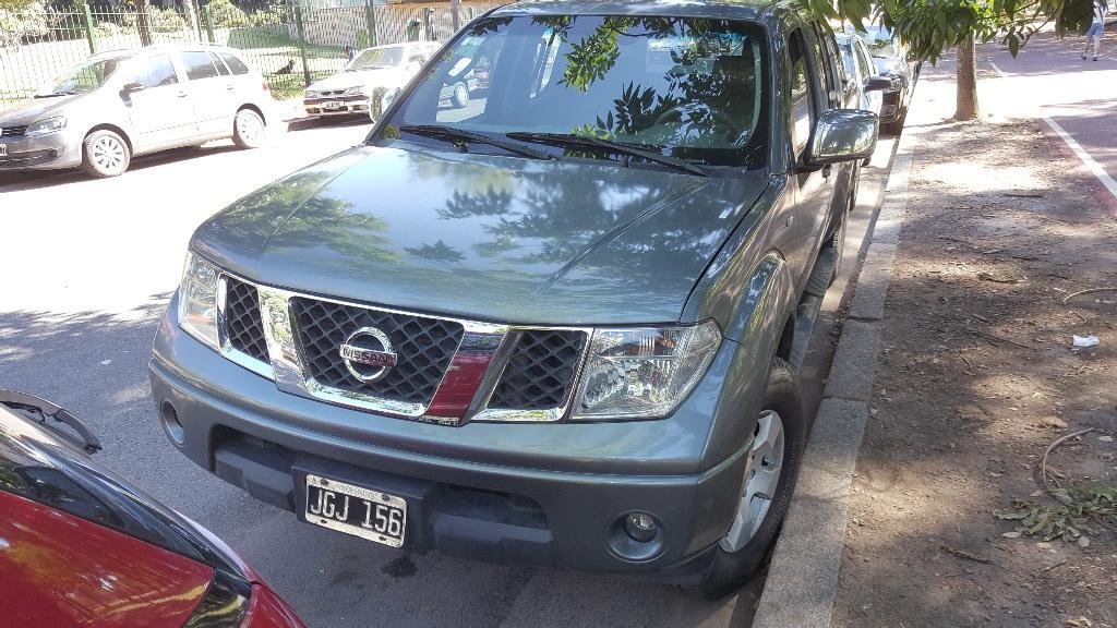 Nissan Frontier  Le 4x4 At