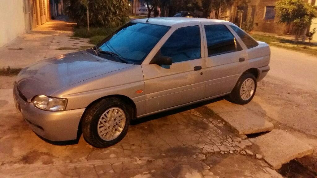 Vendo Escort 1.8 Diesel