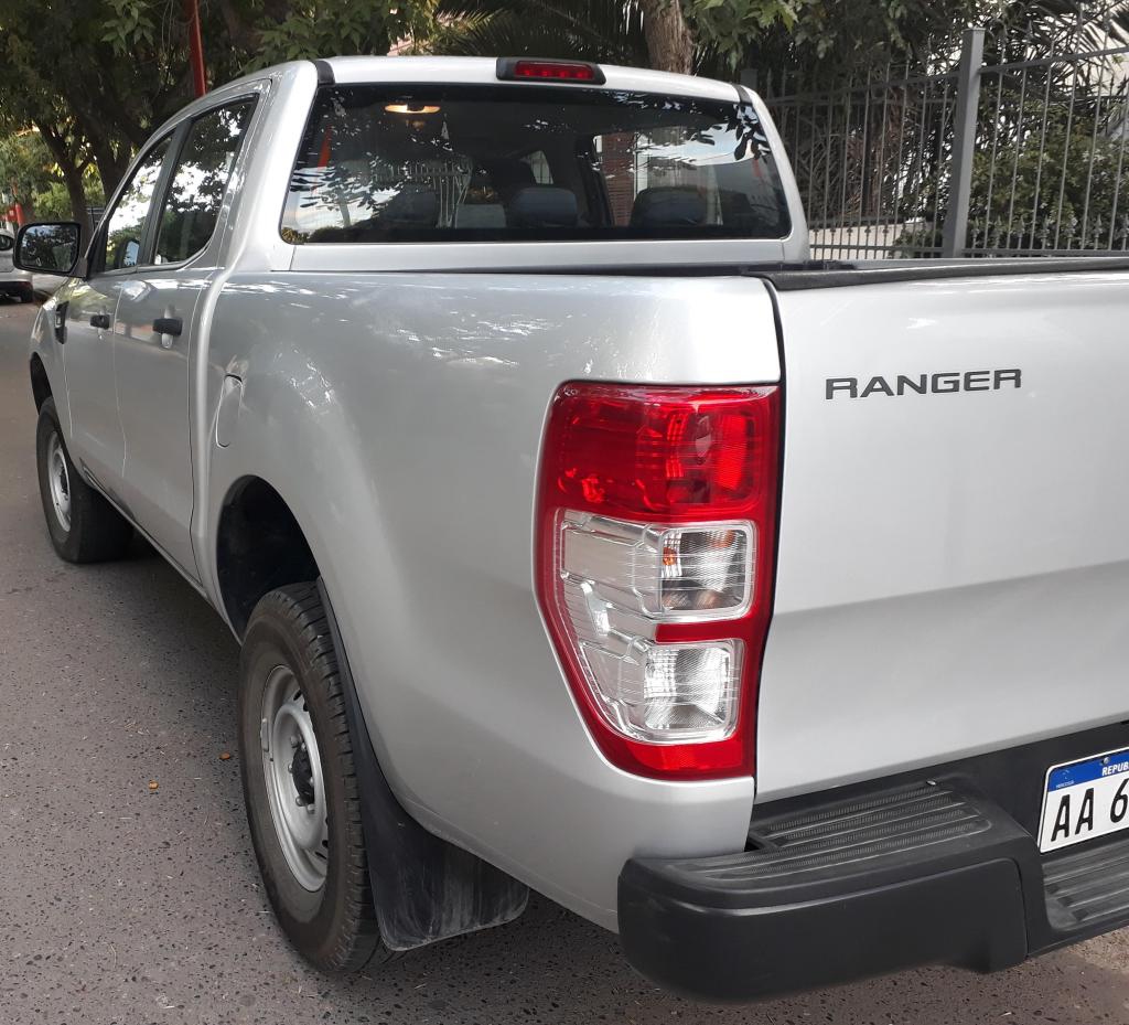 Ford Ranger XL  DOBLE CABINA Motor 2.2 4x2 Impecable
