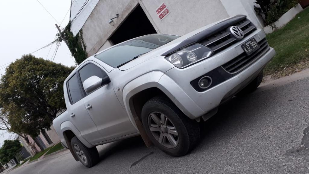 Vendo Amarok  Telef. 