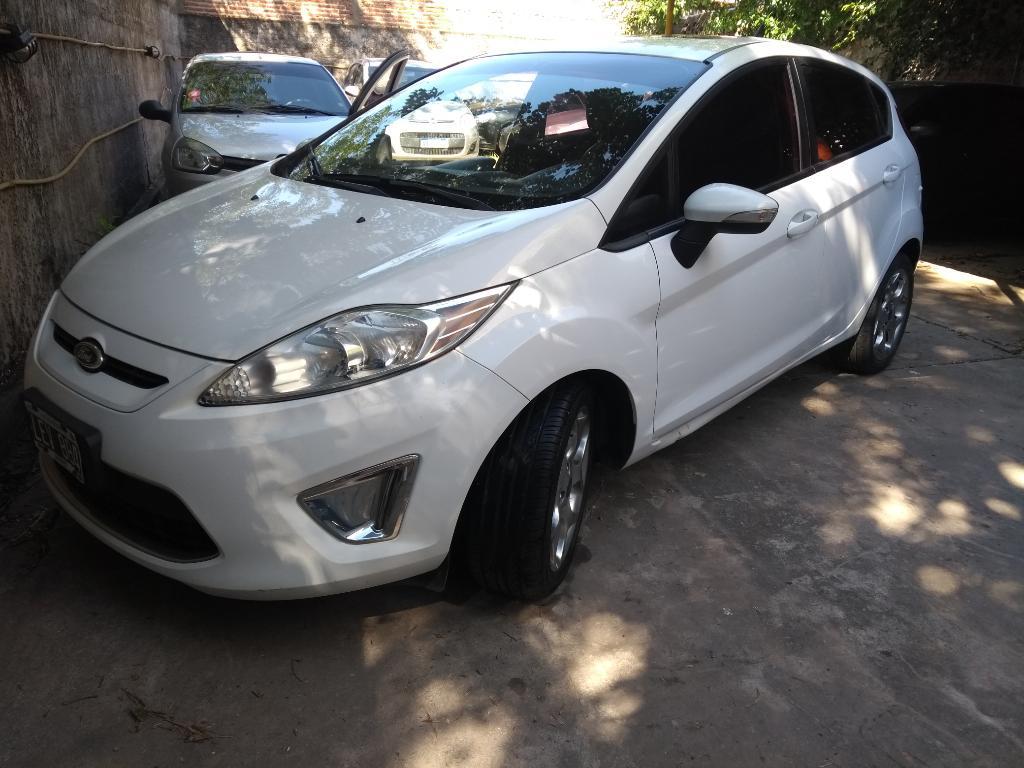 Ford Fiesta Kinetic Titanium 