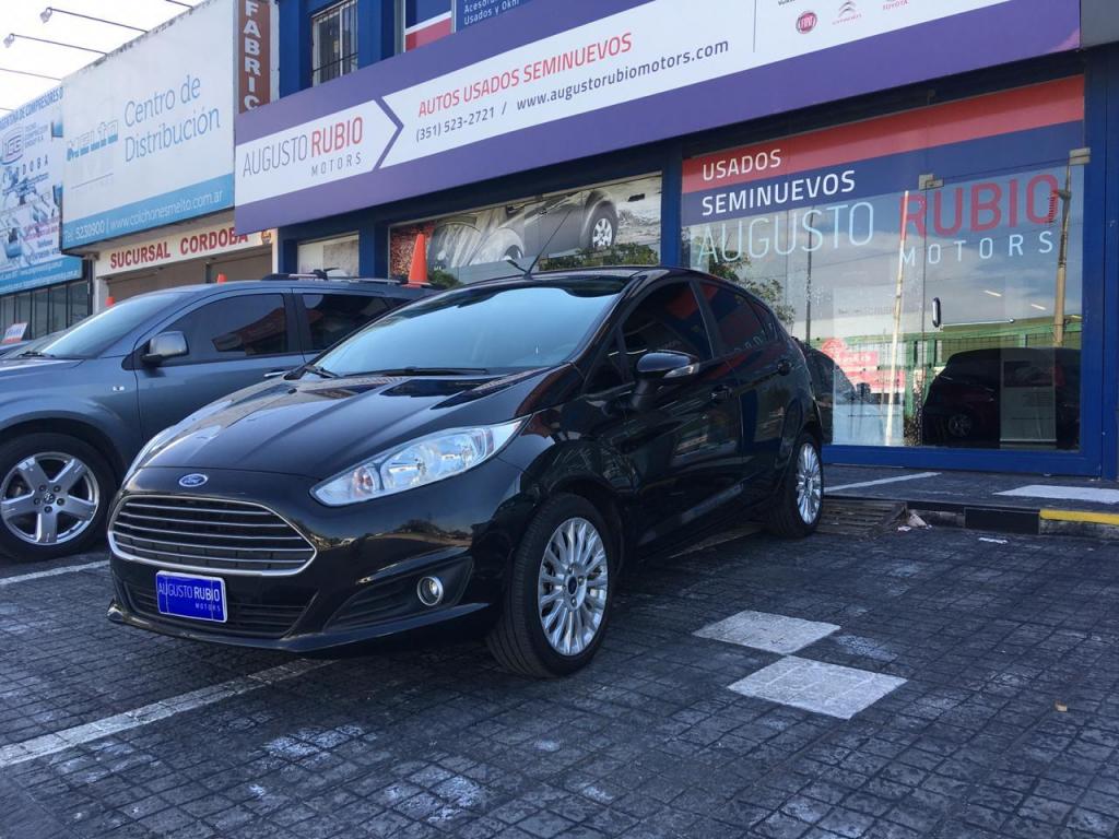 Ford Fiesta Kinetic 1.6 SE  Entrega $ y cuotas!