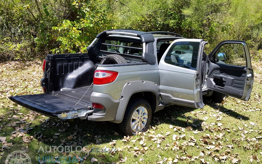 Camioneta Strada Adventure Cabina doble 16