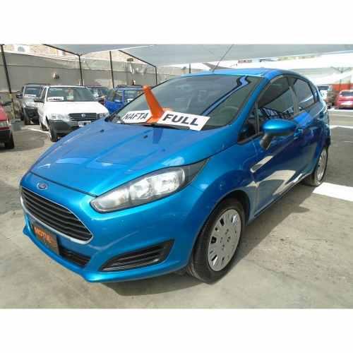 Ford Fiesta Kinetic Design 1.6 S Azul  Financiamos