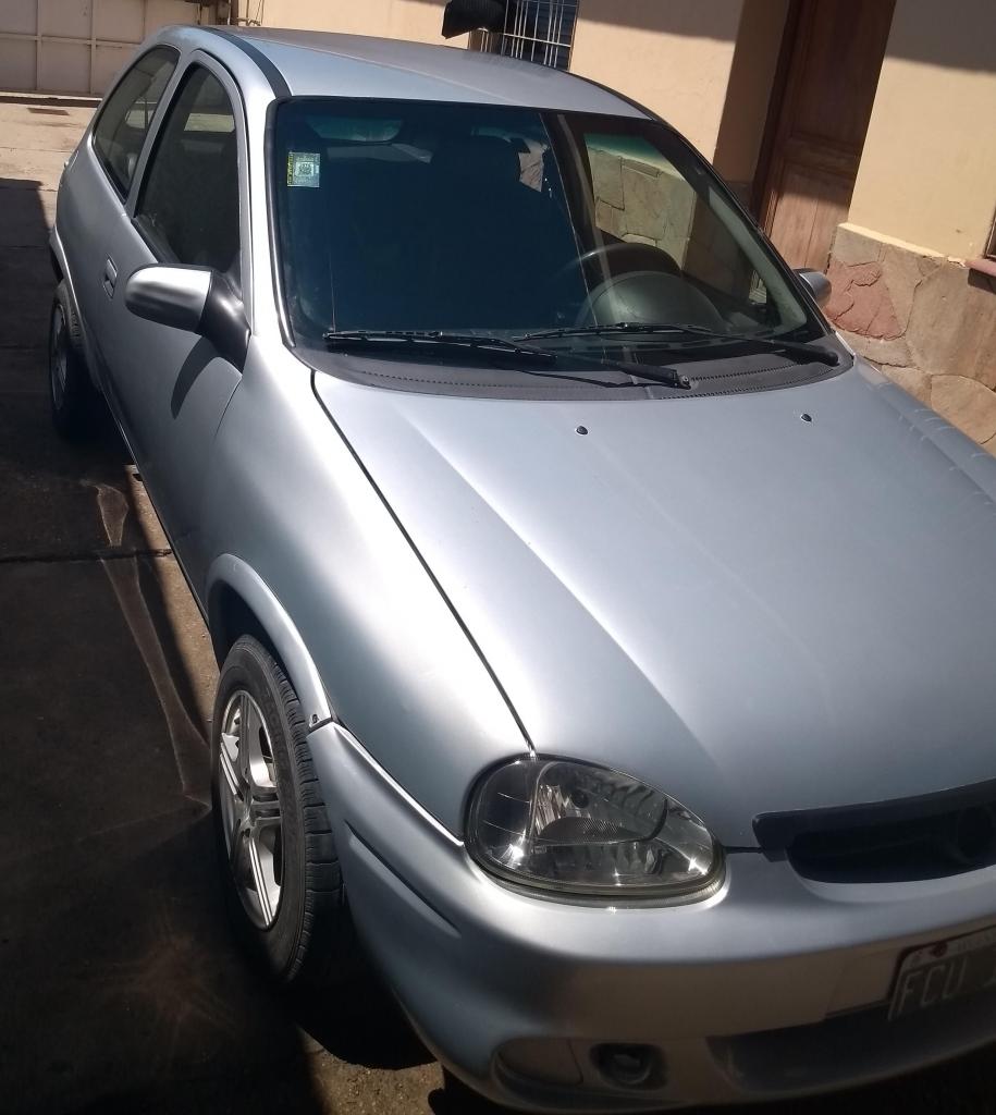 VENDO CHEVROLET CORSA