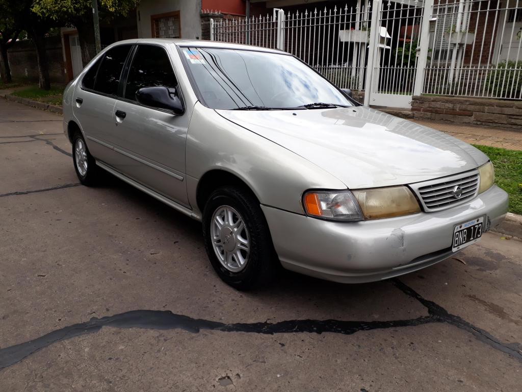 Nissan Sentra 2.0 Gxe 