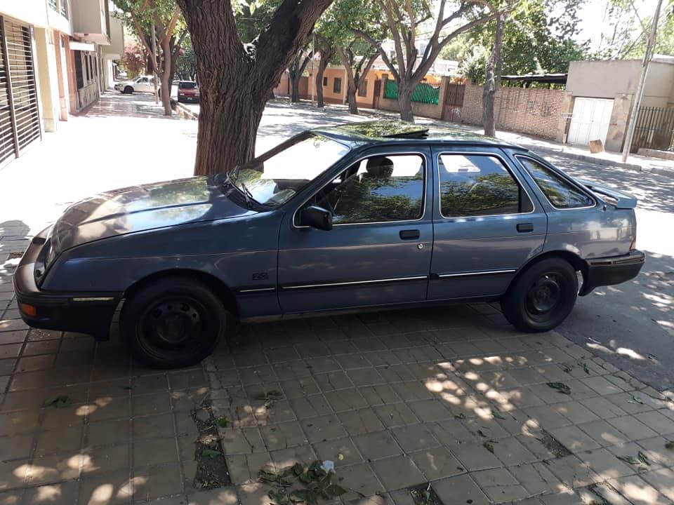 Ford Sierra Ghia 2.3 mod 86