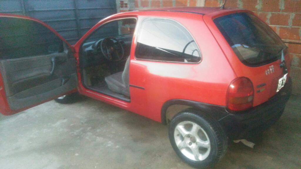 Vendo Corsa 1.4 Naftero Mod 94 Muy Lindo