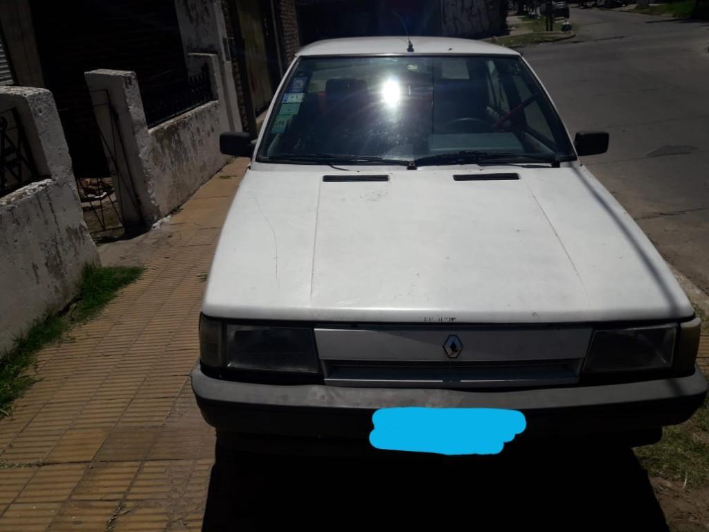 Renault 9