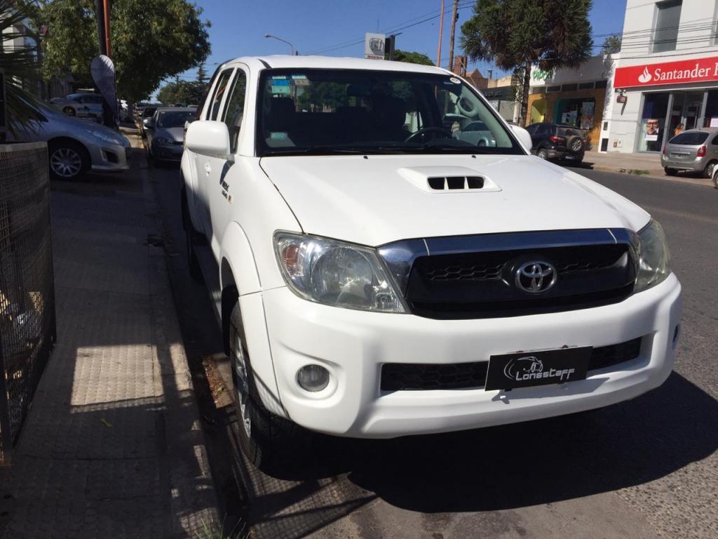 TOYOTA HILUX 4X FULL