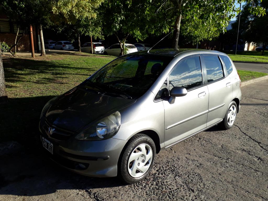 Titular vende Honda Fit 