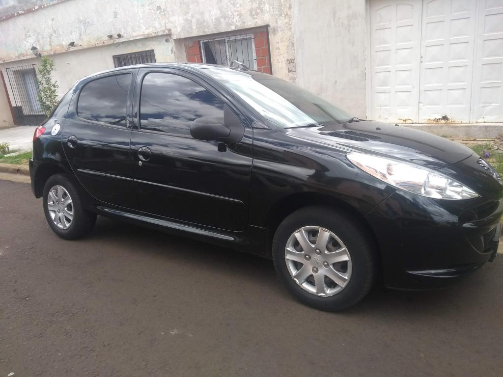 Impecable Peugeot  Compac kms