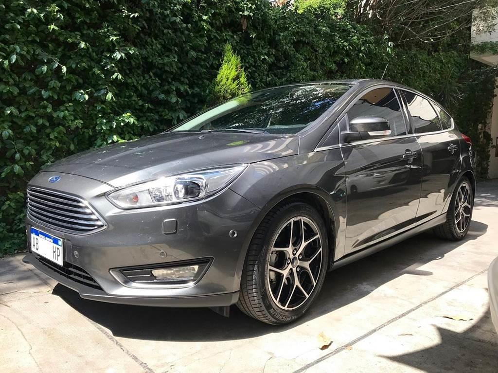  Ford Focus III 2.0 Titanium At6