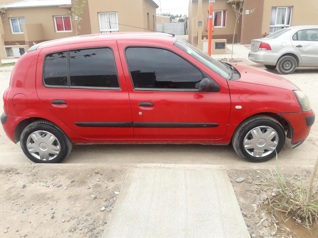 Vendo renault clio