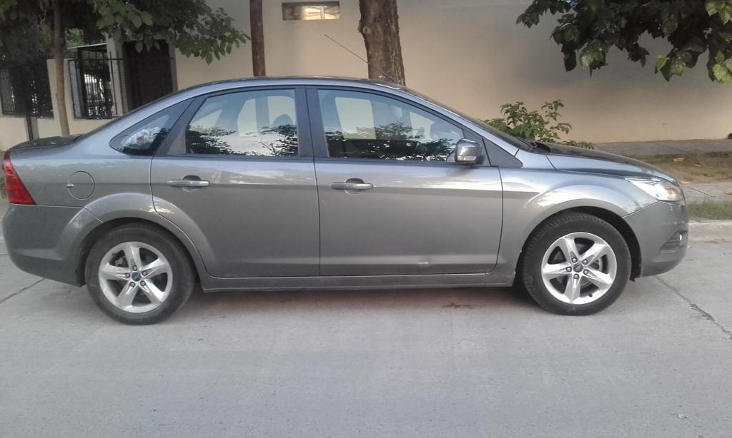 FORD FOCUS II TREND PLUS 2.0 MOD. IMPECABLE!