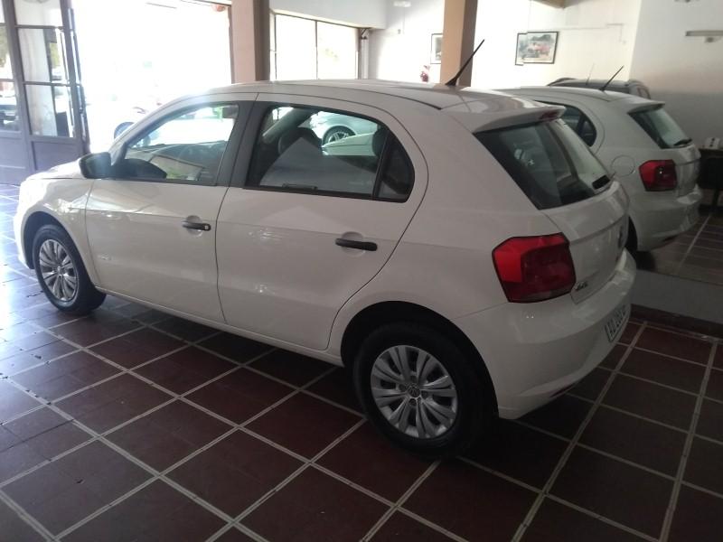 VENDO VOLKSWAGEN GOL TREND CONFORT MSI  CON KMS EN