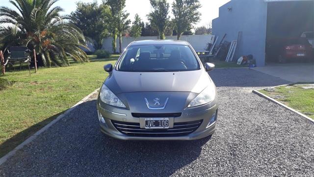 Peugeot  Nafta Allure Tiptronic (143cv)