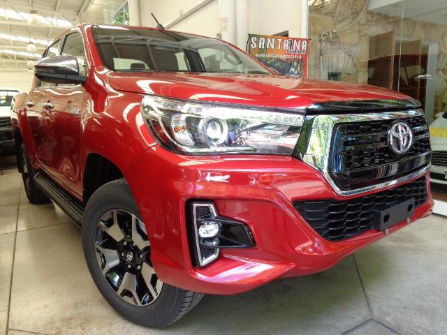 HILUX SRX 4X4 2.8 AT FINANCIO PERMUTO