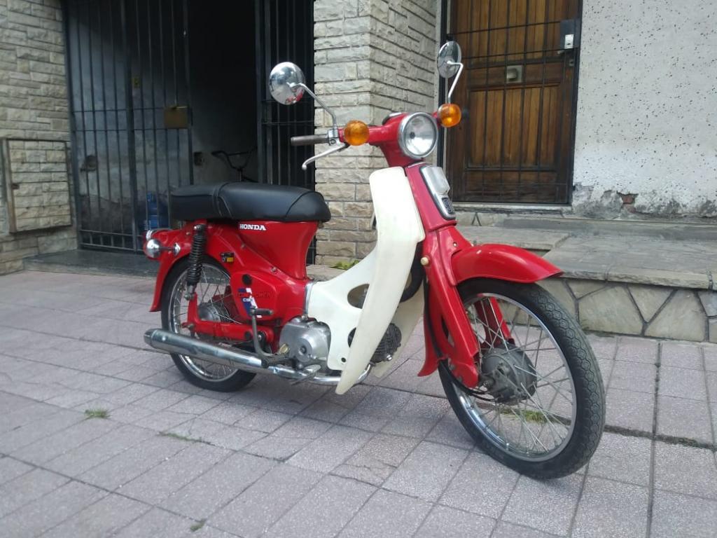 Honda C90