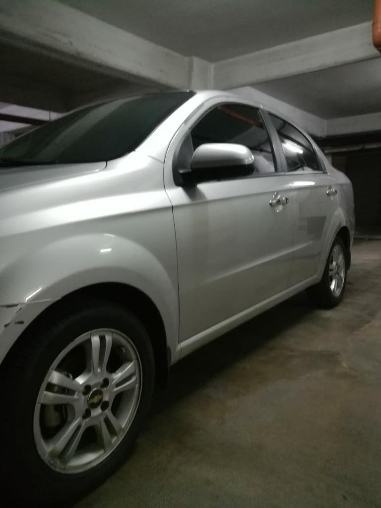 Inmaculado Chevrolet Aveo